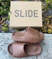 Image 1 of Yeezy slides “Flax”