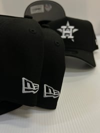Image 3 of New Era 9Forty Black/White A-Frame Snapback