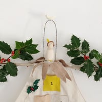 Image 8 of La petite poucette 