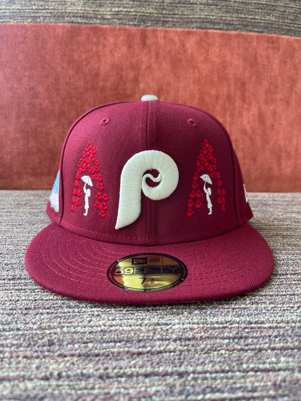 Image of Forecass Phillies Glow In The Dark Fitted 