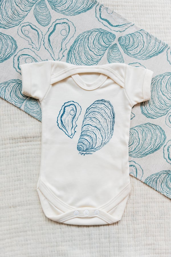 Image of Oyster Baby vest