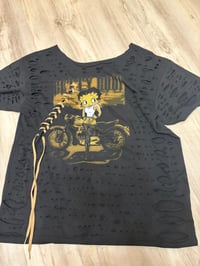 Xlarge Betty tan off shoulder lace destroyed 