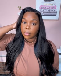 Image 4 of 24 Inch Body Wave Wig (13x6 HD Lace Frontal) - Gently Worn - Ready To Wear 