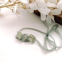 Image 1 of Photoshooting baby headband sage | 3 flowers