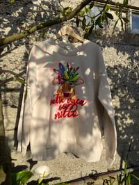 Image 8 of Suadoiro bordado a man. OUTRA VACA NO MILLO. beis. VARIAS TALLAS! *Feita por encarga.