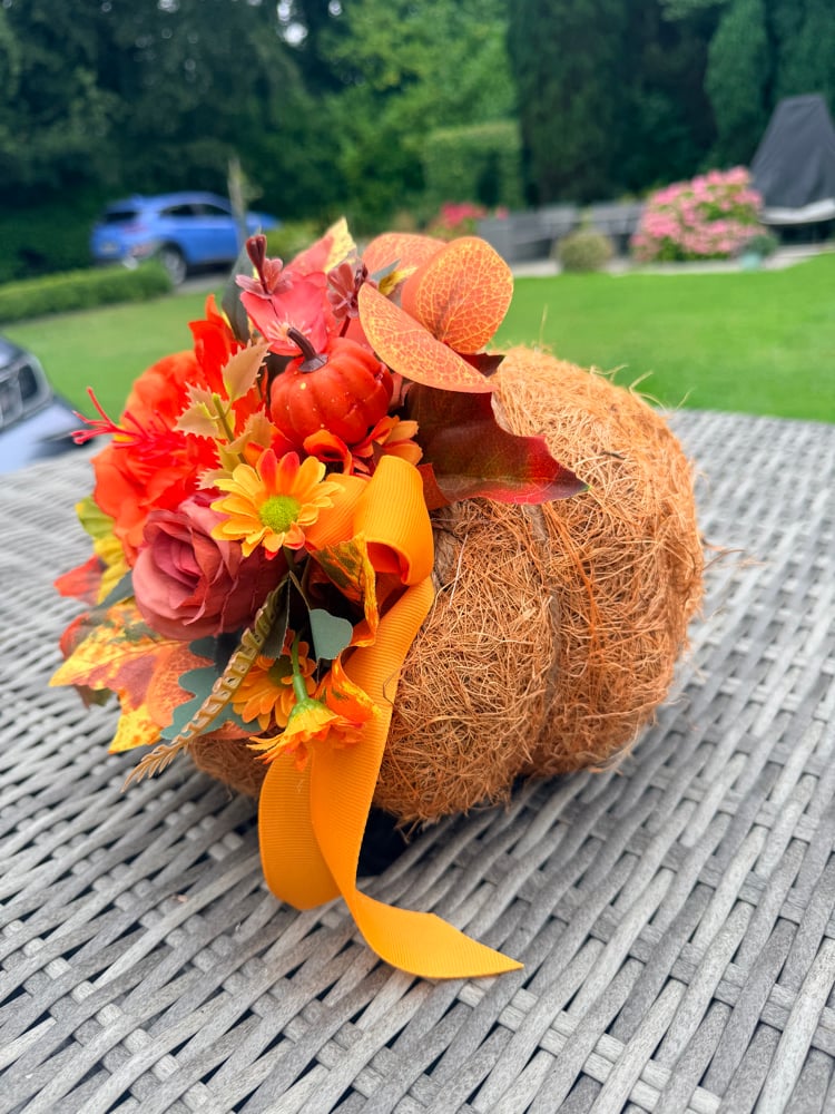 Image of Raffia Pumpkins 