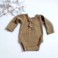 Image 1 of Boys bodysuit Asher | 3-6 months | camel | photo props