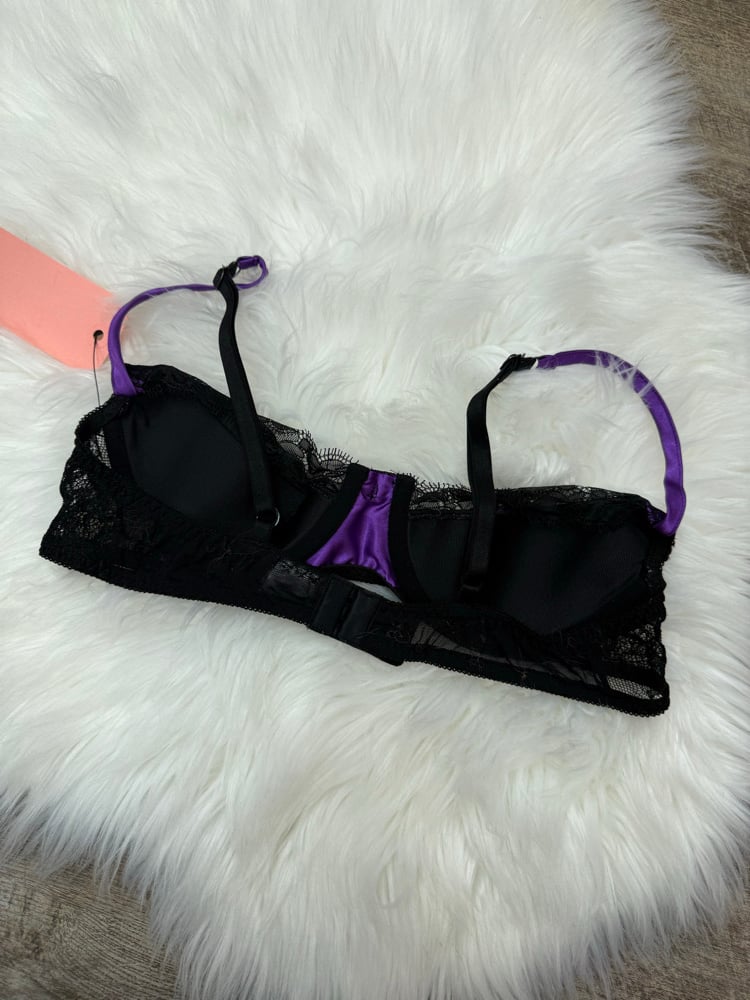 Image of Vintage Moviestar Purple & Black Bra - M