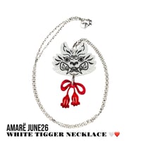WHITE TIGGER NECKLACE