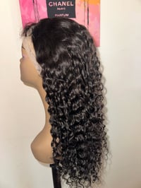 Image 2 of 22 inch water wave wig