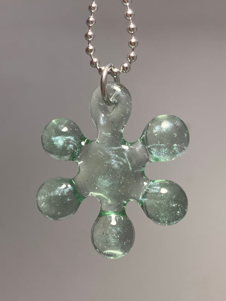 Image of sparkly clear flower