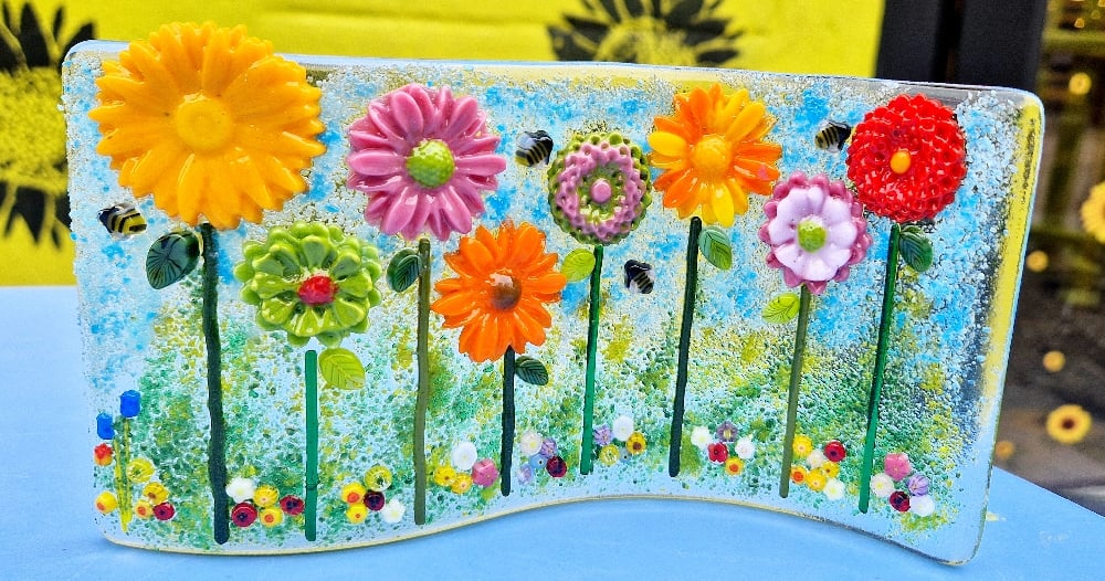 Image of Fused Glass Chrysanthemum Wave
