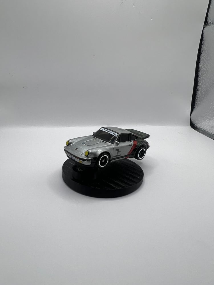 Image of Dashboard Inertia drift stand for Hotwheels