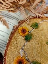 Image 3 of Charmsowy naszyjnik ze słonecznikami i listkami 🌻🌿