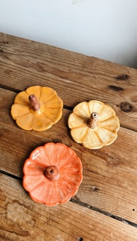Image 1 of Incensario/Joyero con forma de Calabaza