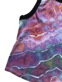 Image 6 of XL Ladies Fitted Knit Contrast Tank in Earthy Geode Ice Dye