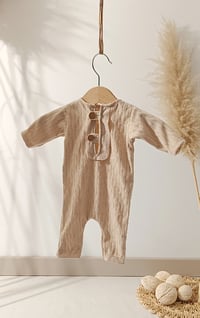 Image 1 of Newborn onesie for photoshoot | Bill | beige | fotorequisiten | accessoires photo