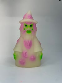 Image 1 of GLOW IN THE DARK WIZARD (NEON GREEN/CANDY PINK)