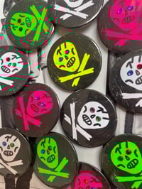 Image 4 of MAGIC SKULL 45MM BADGE