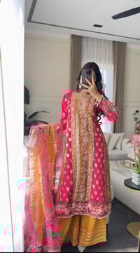 Image 3 of MEHNDI-pret (Restocked) 
