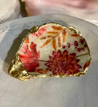 Image 2 of Oyster Shell Trinket Dish OT107