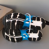 Image 4 of size: us8 uk7 eu41.5 cm26