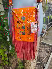 Image 1 of Yellowstone mobile bag - Orange turquoise charm