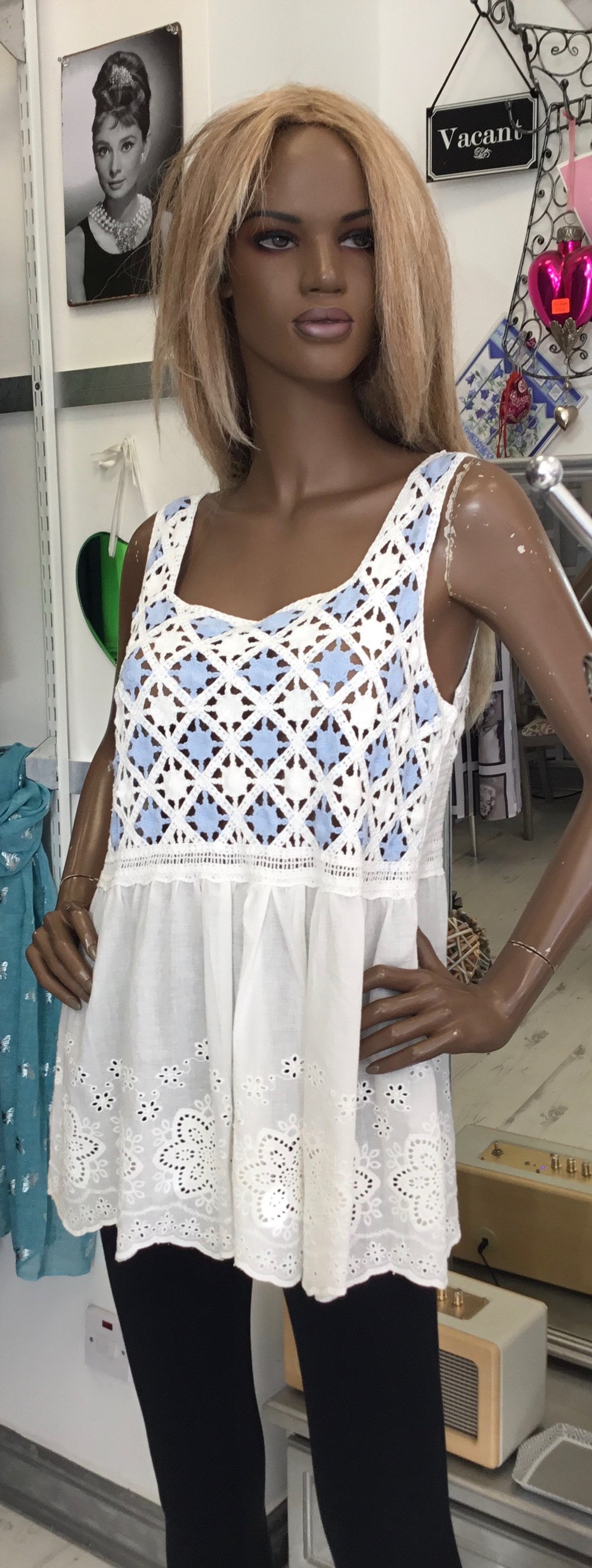 Image of LACE DIAMOND TOP S/M £21 WAS £28