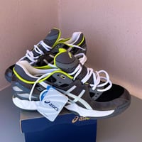 Image 4 of  size: us14 uk13 eu49 cm31