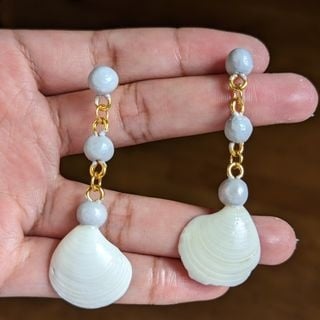 Image of "Pearly Shell" Jewelry