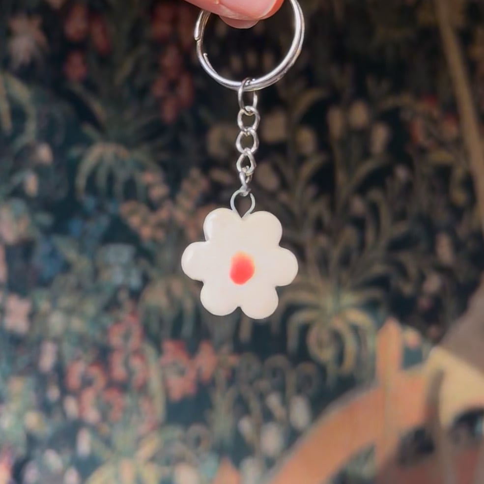 image of flower keychain 
