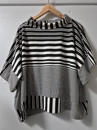 Squared Top--black and white stripe