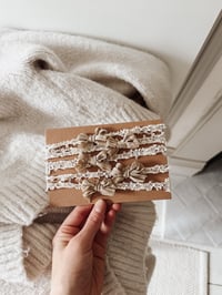 Image 3 of Rustic bow - beige