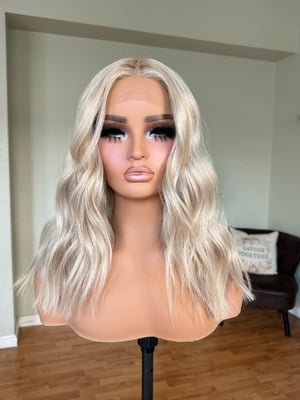 Image of Beige luxury bob (ready to ship)