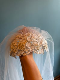 Image 9 of 1960s Veil Headpiece