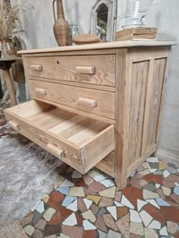 Image 3 of La jolie commode 