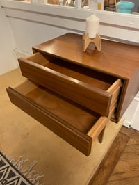 Image 2 of Nachttisch