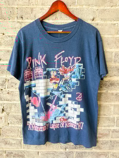 Image of 1987 VINTAGE “PINK FLOYD - A MOMENTARY LAPSE OF REASON.” 87 CONCERT TEE, SIZE: LARGE
