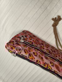 Image 4 of NECESER TRIPLE LEOPARDA