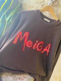 Image 2 of Suadoiro bordado a man. MEiGA marrón letras vermellas. Talla XL oversize! En STOCK