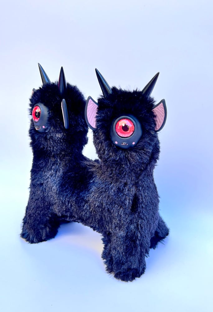 Two Headed Cyclops  Image 3