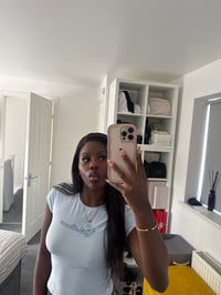 Image 5 of Elise