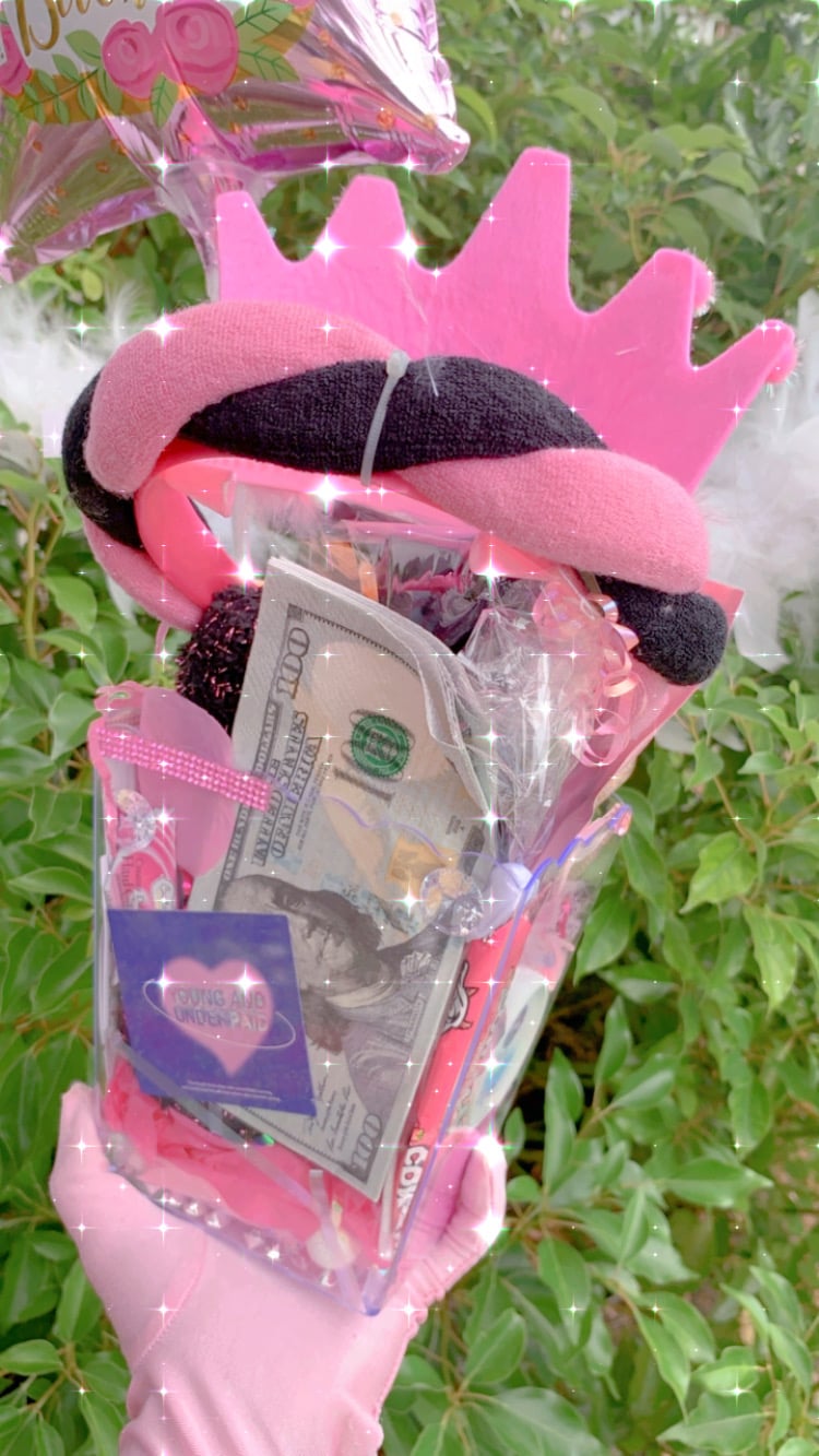 Image of đBoss Queen Birthday Bundleđ