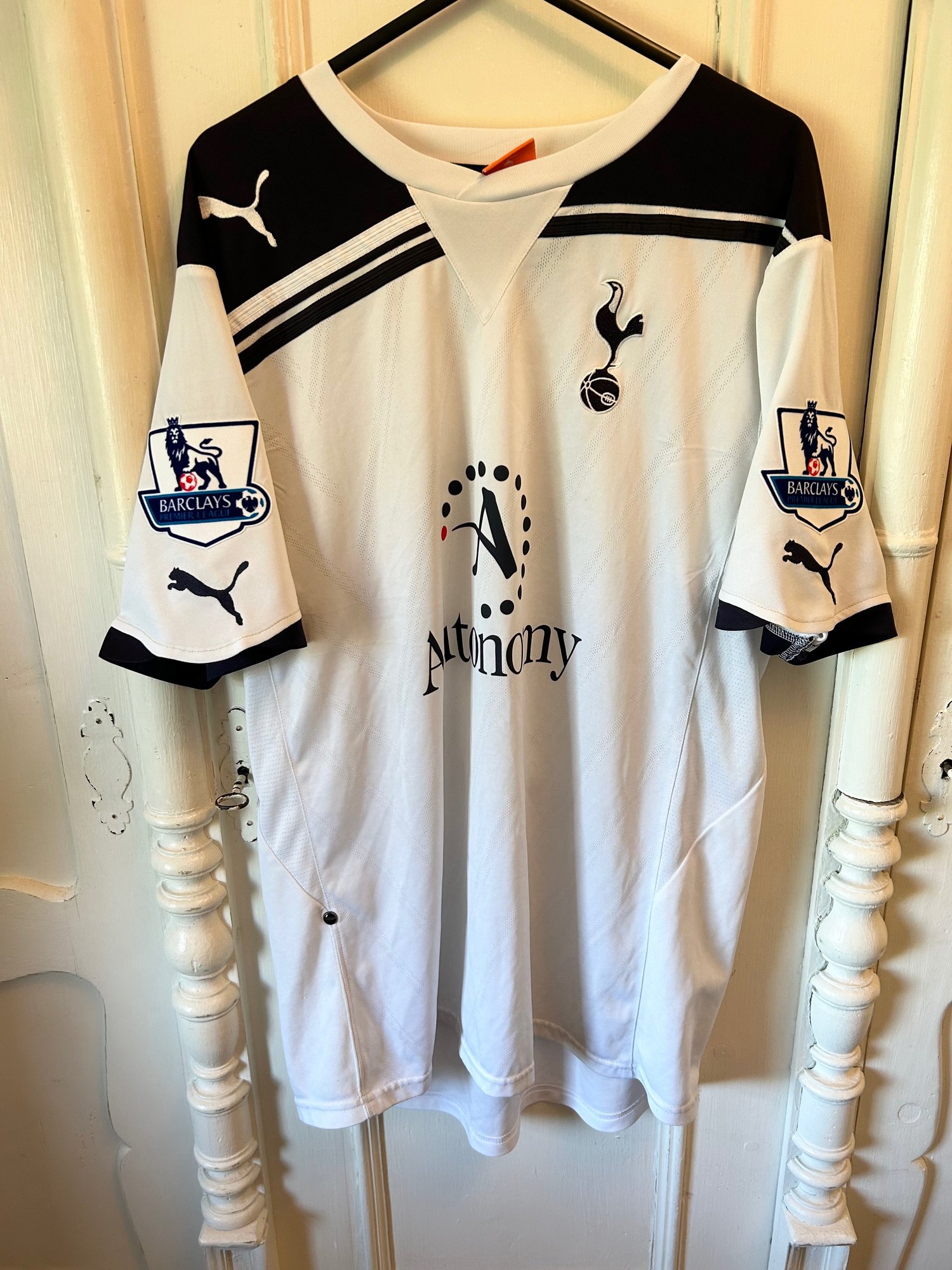 Image of Tottenham Hotspur “BALE 3” 2010/11 Home Shirt + PL patches (M)