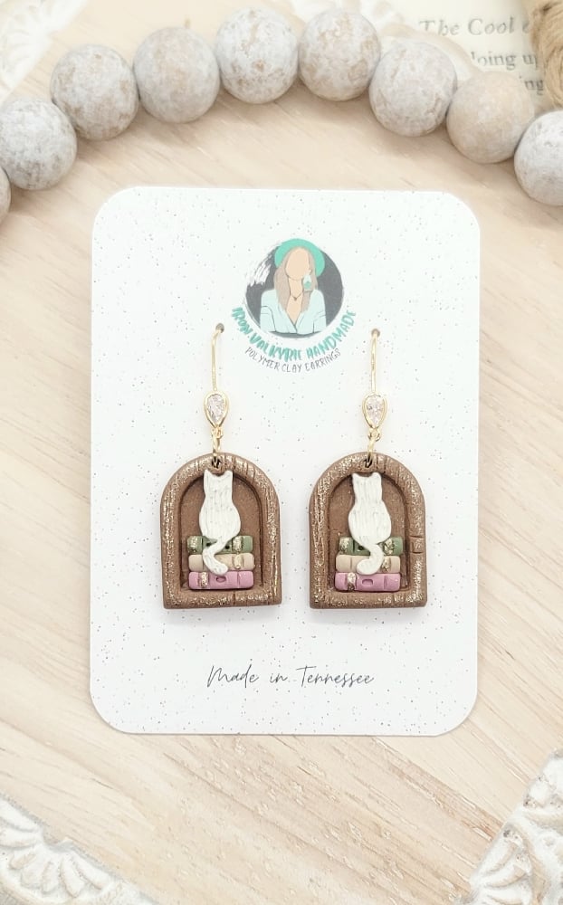 Image of Kitty Bookshelf Earrings