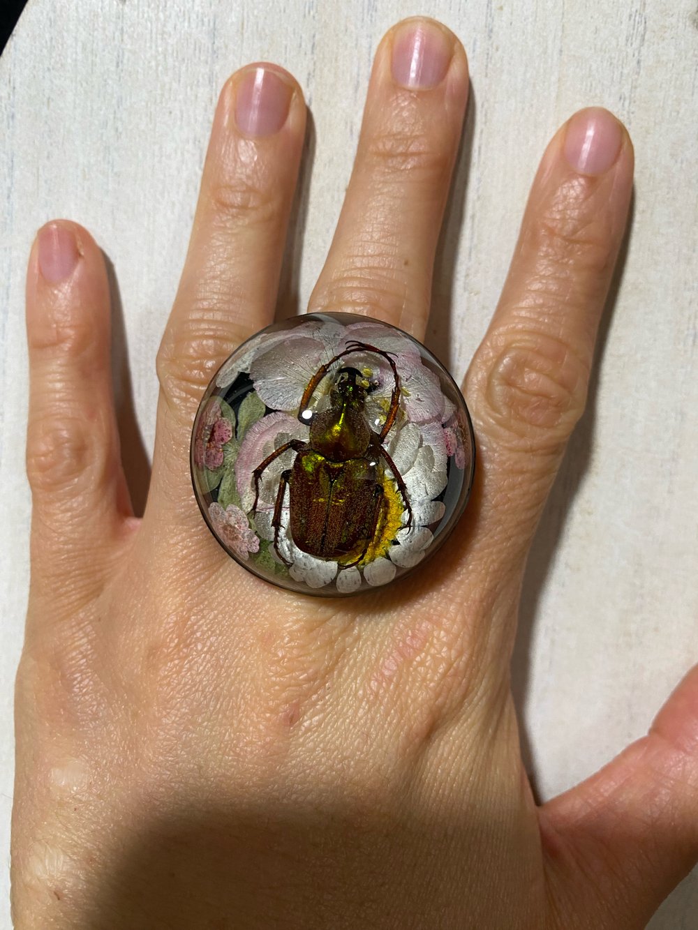 Floral jewel beetle ring 