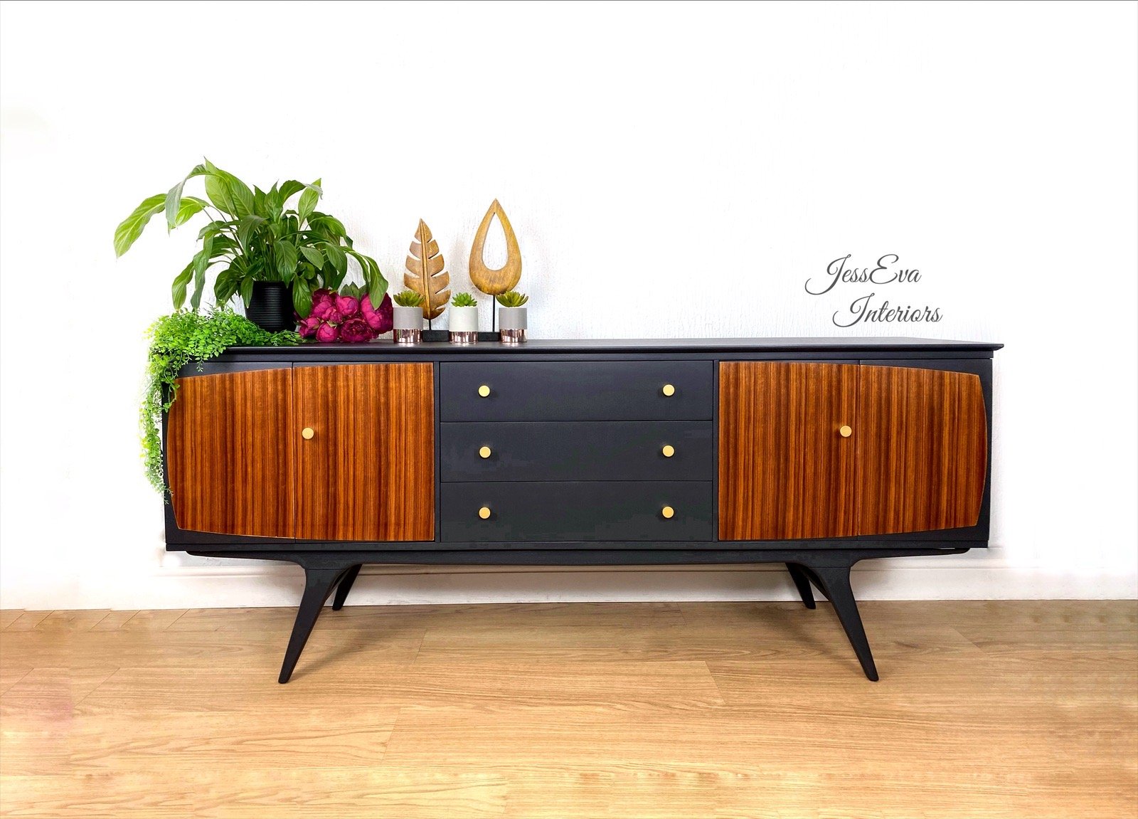 Vintage deals sideboard cabinet