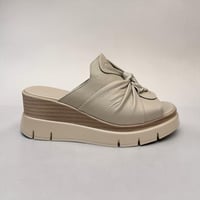 Image 1 of ROAMERS VERONICA SILVER GREY