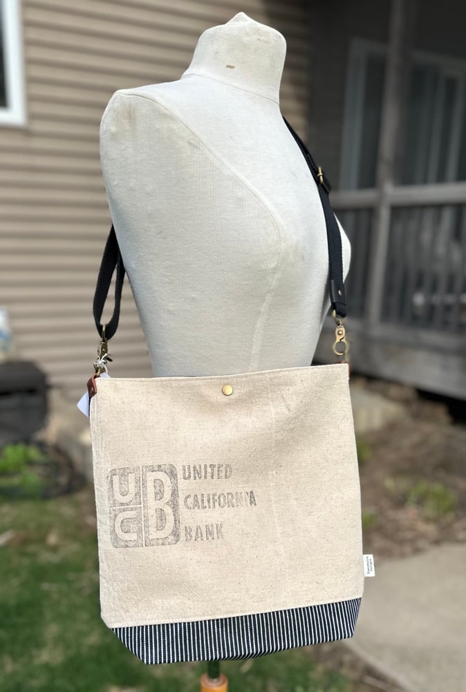 Image of Vintage Bank Bag Crossbody UCB