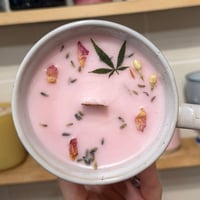 Image 2 of bergamot pear scented candle